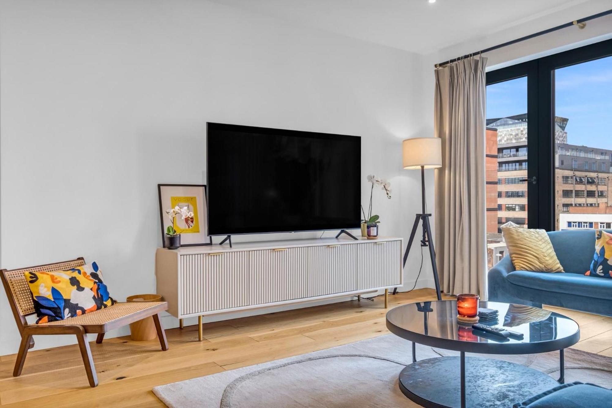 Luxurious & Glamorous Centrally Located 2 Bedroom 2 Bathroom Apartment - Central Birmingham - Secure Parking - Netflix Zewnętrze zdjęcie