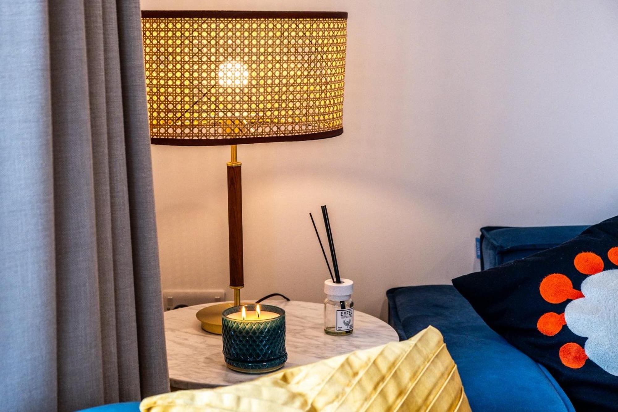 Luxurious & Glamorous Centrally Located 2 Bedroom 2 Bathroom Apartment - Central Birmingham - Secure Parking - Netflix Zewnętrze zdjęcie